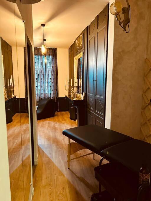 Love Room « L'Etreinte Doree » Illiers-Combray Buitenkant foto