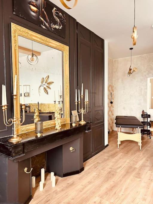 Love Room « L'Etreinte Doree » Illiers-Combray Buitenkant foto