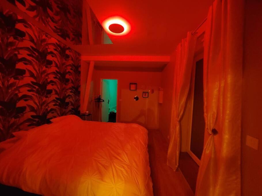 Love Room « L'Etreinte Doree » Illiers-Combray Buitenkant foto