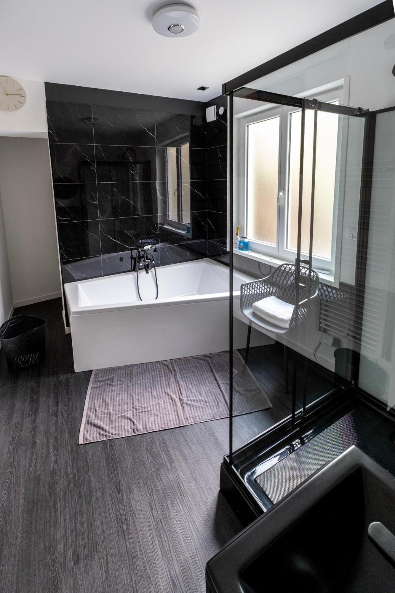 Love Room « L'Etreinte Doree » Illiers-Combray Buitenkant foto